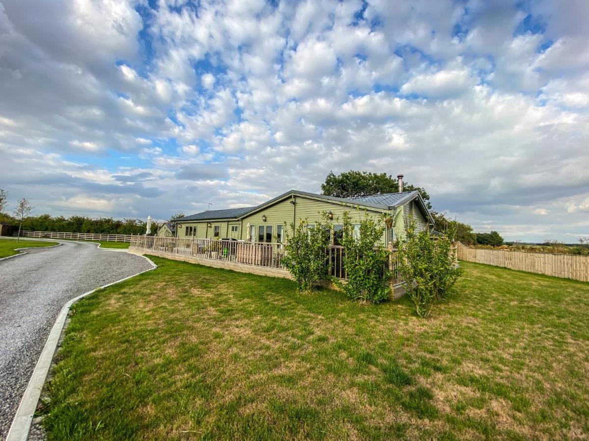 Beautiful 3-Bed Luxury Private Lodge In York Exteriör bild