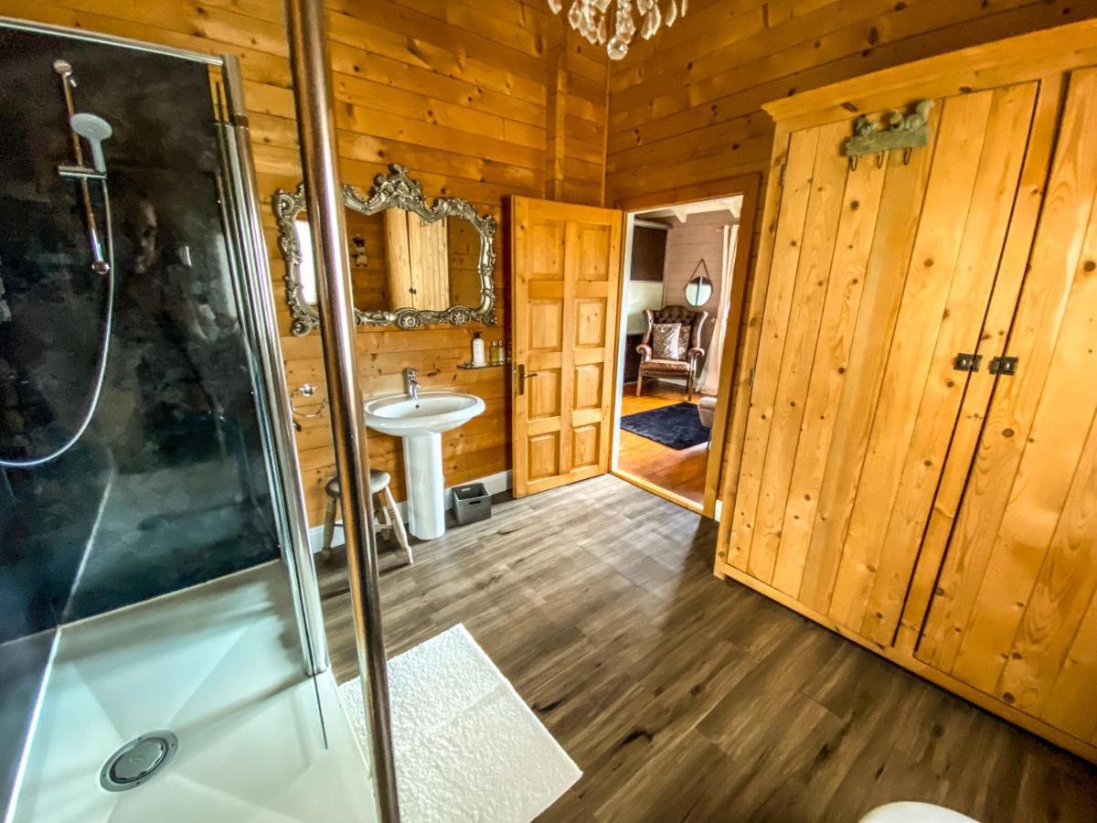Beautiful 3-Bed Luxury Private Lodge In York Exteriör bild