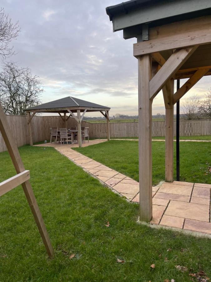 Beautiful 3-Bed Luxury Private Lodge In York Exteriör bild